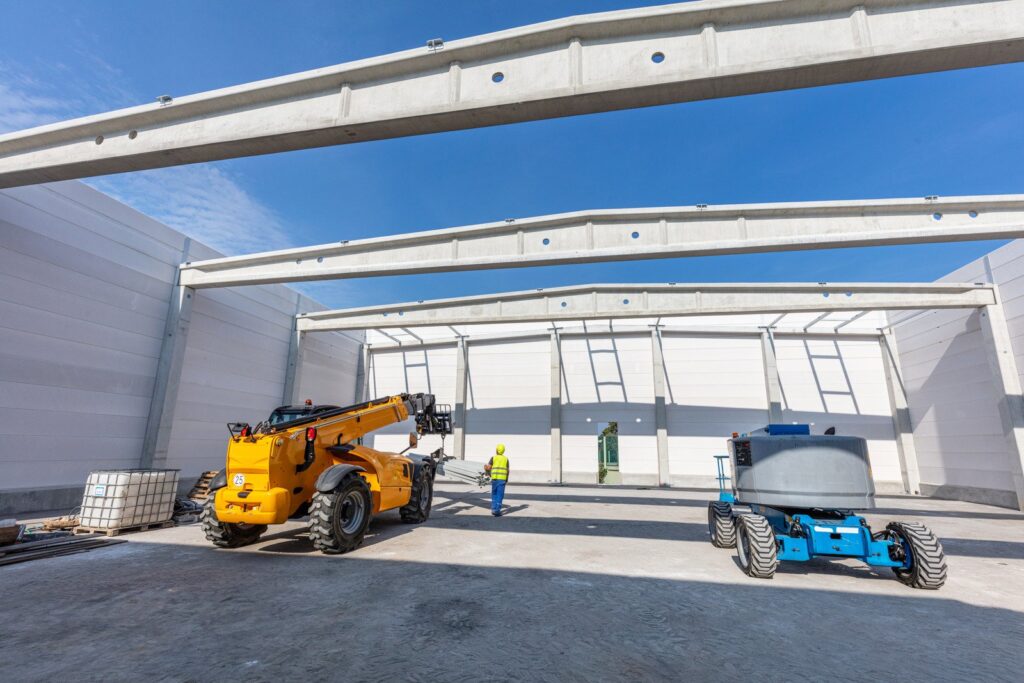 télescopique au travail sur un chantier de construction