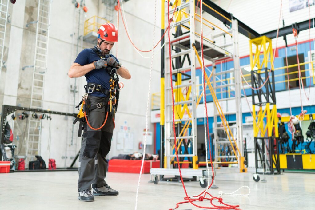 Industrial climber equipped with SOI